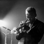 O Miles Davis ψηφίστηκε ο καλύτερος τζαζ μουσικός όλων των εποχών