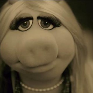 Δείτε τη Miss Piggy να ερμηνεύει το Hello στο ρόλο της Adele