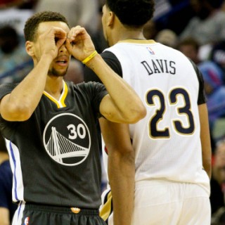 Δείτε τον Stephen Curry να βάζει 53 πόντους στους New Orleans Pelicans σε ένα απίστευτο σόου με 8 τρίποντα (βίντεο)