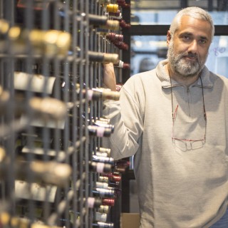 Το πιο εντυπωσιακό νέο μπαρ της πόλης δεν σερβίρει κοκτέιλ