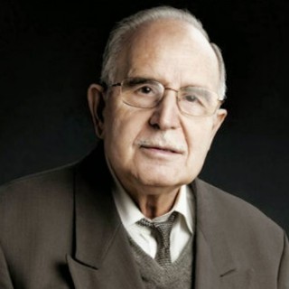 Τέλος, του Ντίνου Χριστιανόπουλου