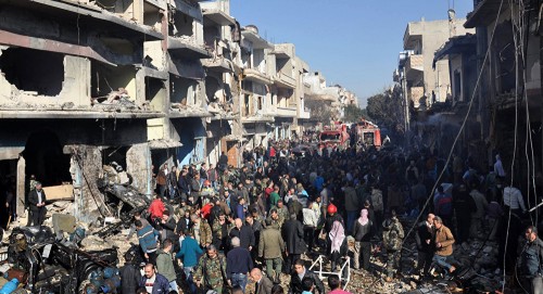 15 τουλάχιστον νεκροί μετά από έκρηξη έξω από νοσοκομείο στη συριακή πόλη Χομς