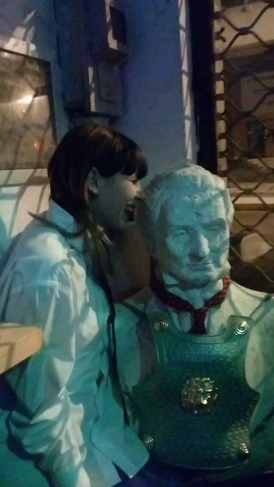 Με παλιό θαμώνα στο Άσυλο που λειτουργεί πλέον σε νέα διεύθυνση. 19/20 -12-2015