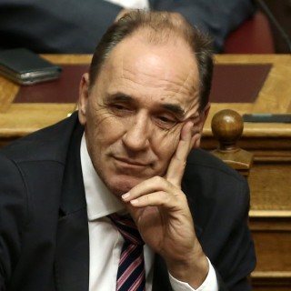 Ο Σταθάκης δεν δήλωσε 1,8 εκατ. ευρώ και 38 ακίνητα