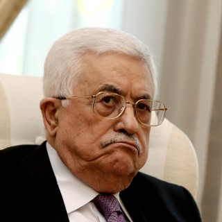 Στη Βουλή ο Μαχμούντ Αμπάς