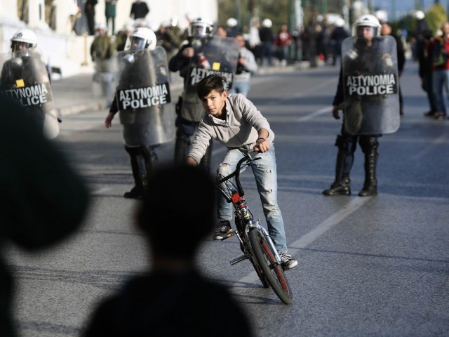 Σε εξέλιξη μαθητική πορεία στο κέντρο της Αθήνας