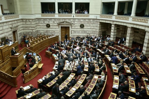 Κατατέθηκε στη βουλή το νομοσχέδιο με τα νέα προαπαιτούμενα