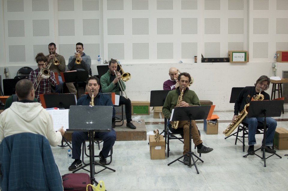 H πρόβα ξεκινά...