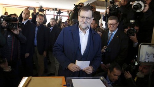 Ισπανικές εκλογές: Το λαϊκό κόμμα του Ραχόι επικρατεί – Δεν κατορθώνει να εξασφαλίσει αυτοδυναμία