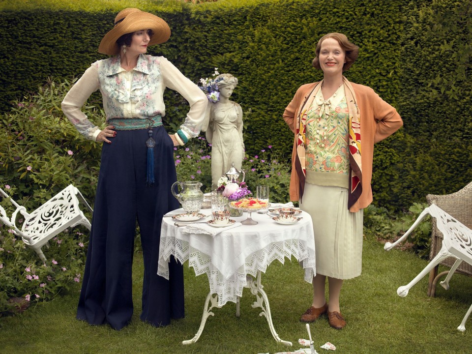 WARNING: Embargoed for publication until: 27/11/2014 - Programme Name: Mapp And Lucia - TX: n/a - Episode: Mapp & Lucia - Generics (No. Generics) - Picture Shows: *STRICTLY NOT FOR PUBLICATION UNTIL THURSDAY NOVEMBER 27TH, 2014* Emmeline 'Lucia' Lucas (ANNA CHANCELLOR), Elizabeth Mapp (MIRANDA RICHARDSON) - (C) BBC - Photographer: Nick Briggs