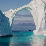 Μία γέφυρα από πάγο – Δείτε την εντυπωσιακή φωτογραφία από το National Geographic