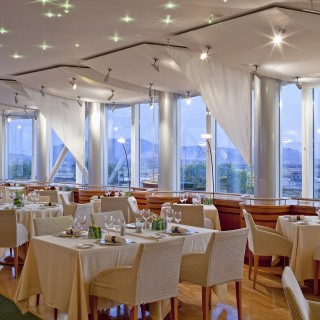 H Popaganda σας κάνει δώρο 1 γεύμα για δύο στο εστιατόριο Καράβι του ξενοδοχείου Sofitel