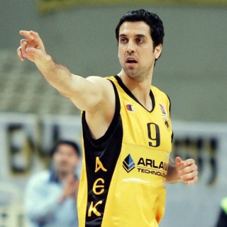 Σταματάει το μπάσκετ ο Νίκος Χατζής