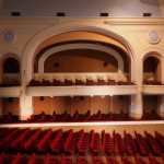 Θα επαναλειτουργήσουν οι κινηματογράφοι «Αττικόν» και «Απόλλων»;