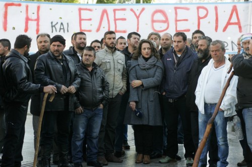 Μπλόκο στα Τέμπη από τους αγρότες της Λάρισας την Τετάρτη