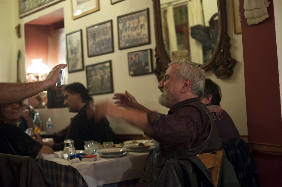 Ο Πειναλέων, Ταβέρνα, Εξάρχεια