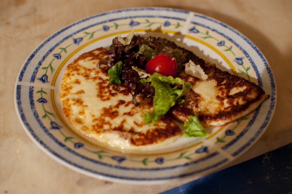 Ο Πειναλέων, Ταβέρνα, Εξάρχεια