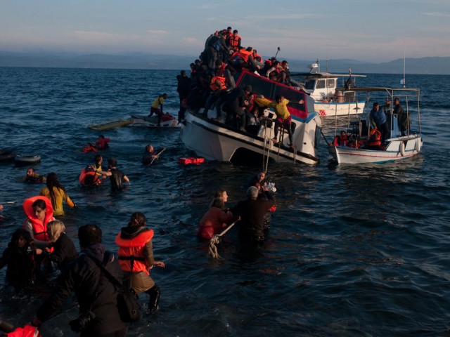 21 τουλάχιστον νεκροί πρόσφυγες από δύο ναυάγια στο Αιγαίο