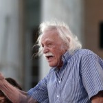 Μ. Γλέζος: «Ζητώ συγγνώμη από τον ελληνικό λαό γιατί εμπιστεύτηκα τον Τσίπρα»