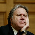 Στον ΠτΔ και τους πολιτικούς αρχηγούς το ασφαλιστικό τη Δευτέρα