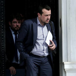 Με διάταξη νόμου θα καθοριστεί ο αριθμός των τηλεοπτικών αδειών
