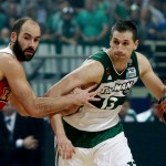 Μπάσκετ: Ντέρμπι αιωνίων για την πρώτη θέση της κανονικής περιόδου