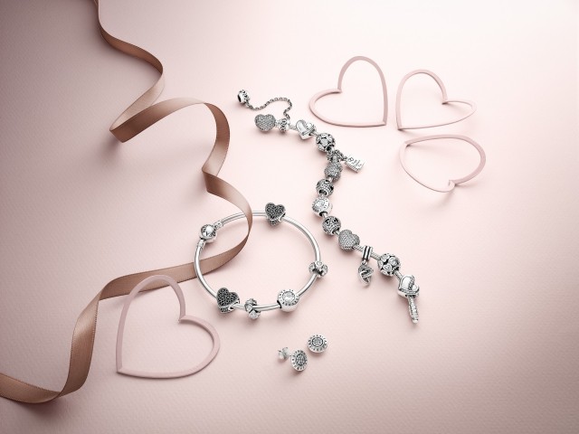 Φέτος η Pandora απογειώνει τον έρωτά σου