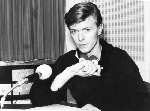 Ακούστε έξι σπάνια κομμάτια του David Bowie