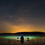 Grass Light: Η φωτογραφία της ημέρας από το National Geographic