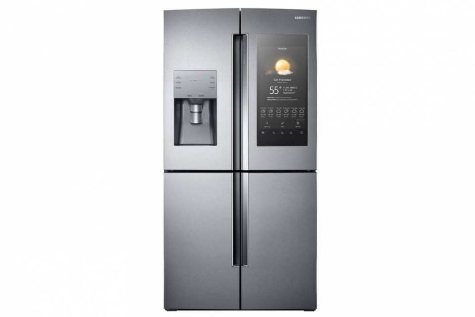 samsung-4-door-flex-refrigerator-with-family-hub-image-2-970x647-c