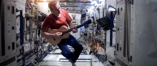space-oddity-chris-hadfield-cover