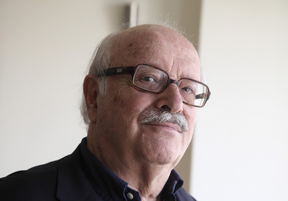 Ï êáèçãçôÞò ôïõ ôìÞìáôïò ÐïëéôéêÞò ÅðéóôÞìçò êáé Äçìüóéáò Äéïßêçóçò ôïõ Ðáíåðéóôçìßïõ Áèçíþí, ÈÜíïò ÂåñÝìçò, ÁèÞíá, ÉáíïõÜñéïò 2015