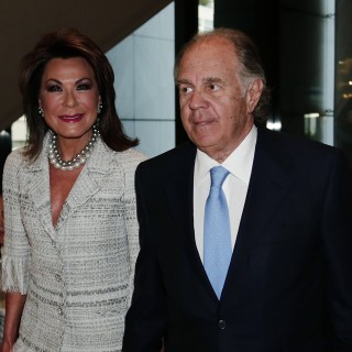 Οργισμένη ανακοίνωση του Θόδωρου και Γιάννας Αγγελοπούλου κατά των ροζ δημοσιευμάτων για τον γιο τους