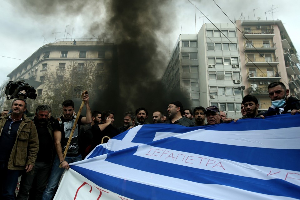 Óõãêñïýóåéò ìåôáîý Êñçôéêþí áãñïôþí êáé ÌÁÔ óôï õðïõñãåßï Ãåùñãßáò