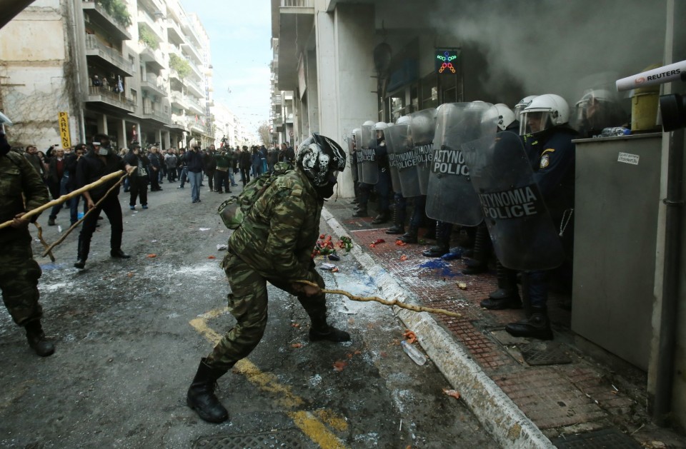 Óõãêñïýóåéò ìåôáîý Êñçôéêþí áãñïôþí êáé ÌÁÔ óôï õðïõñãåßï Ãåùñãßáò