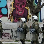 Οδοφράγματα στήνονται στην οδό Στουρνάρη