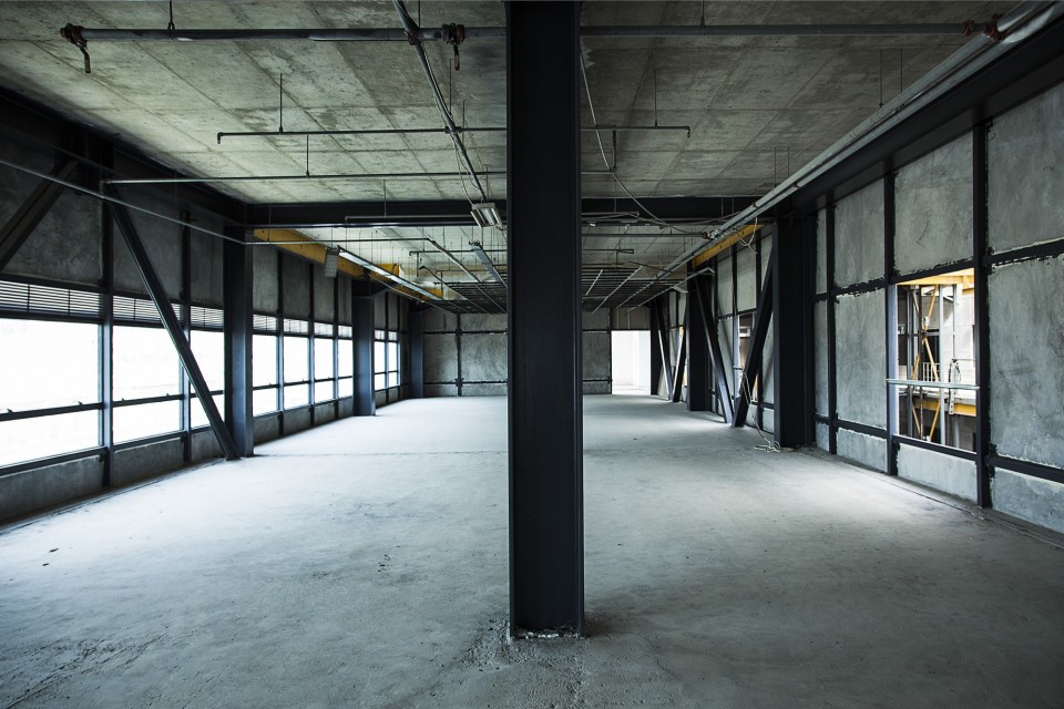 ÅãêáôáëåëåéììÝíï êôßñéï óôçí ëåùöüñï Âáóéëßóóçò Óïößáò, ÁèÞíá, ÌÜñôéïò 2015