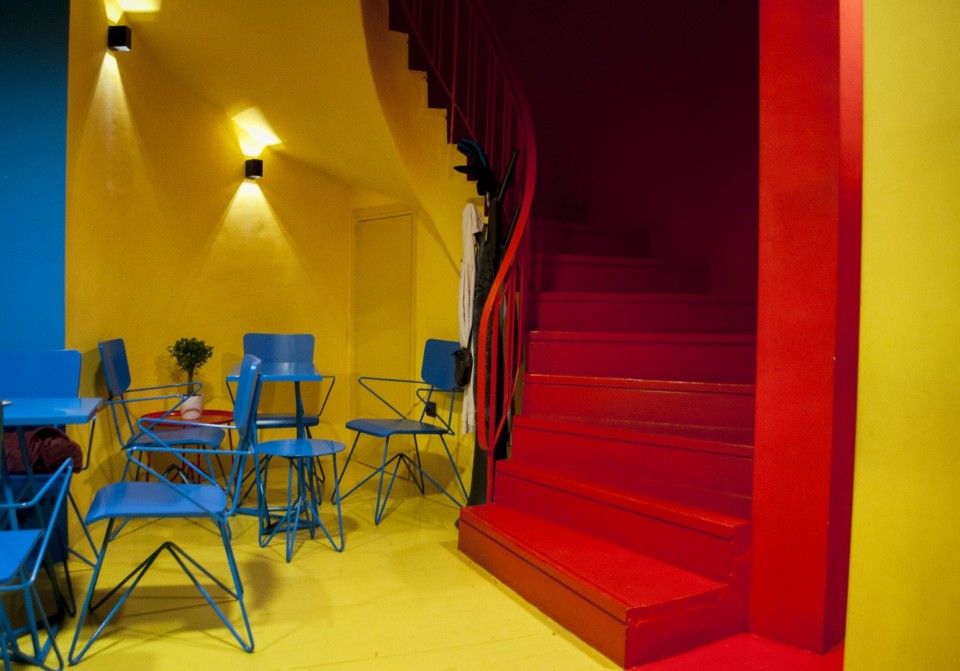 … και η σκάλα οδηγεί ακόμη στ’ αστέρια