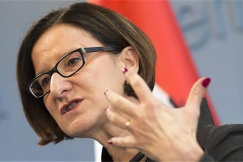 Ανεπιθύμητη η Αυστριακή υπουργός Εσωτερικών στην Ελλάδα