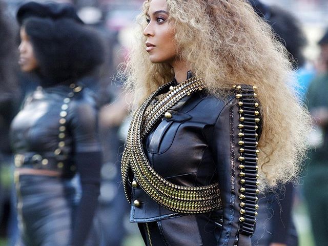 Δείτε την εκρηκτική εμφάνιση της Beyonce στο Super Bowl 50