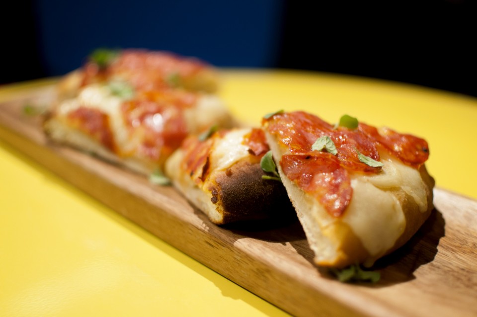 Focaccia προβολόνε δια χειρός σεφ, Eneo Kamenikou