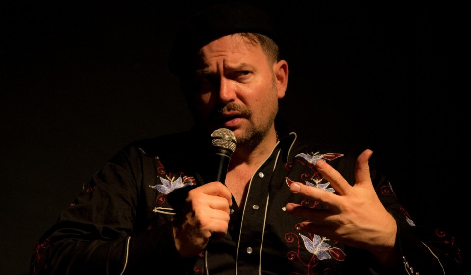 Ώπα, Toby τρόμαξα να σε αναγνωρίσω.