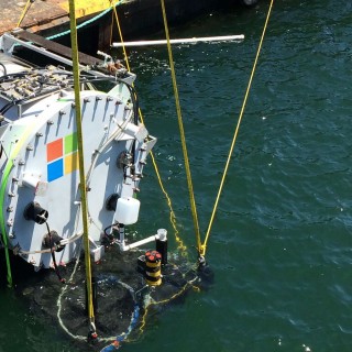 Τι δουλειά έχει η Microsoft στον πάτο των ωκεανών;
