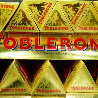Πώς να τρως σωστά την Toblerone (GIF)