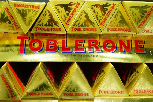 Πώς να τρως σωστά την Toblerone (GIF)