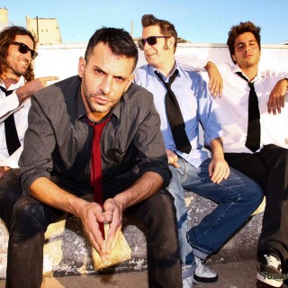 Imitate your Mother: Μια διαφορετική, πολυσυλλεκτική μπάντα