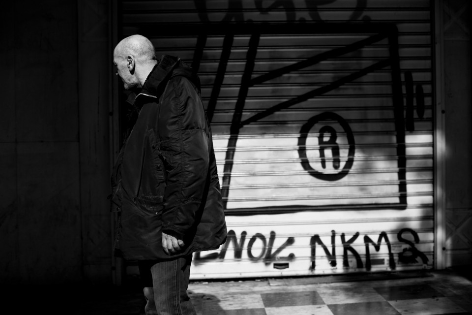 Αδιαφορώντας για την παντοκρατορία του εντέχνου. 