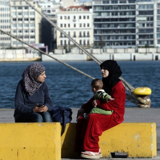 Μείωση των προσφυγικών ροών προς το λιμάνι του Πειραιά