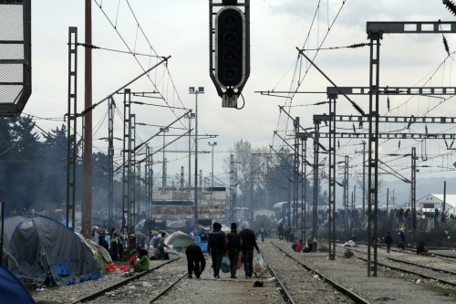 Ξεπερνούν τους 1000 οι πρόσφυγες που έχουν εγκαταλείψει την Ειδομένη