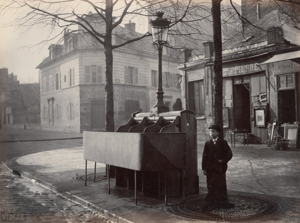 3-urinal-stalls-slate.-Floor-Maine-Paris-XIV.-Circa-1875.